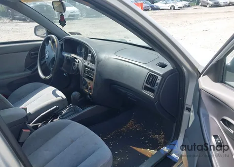 2004 Hyundai Elantra Gls/Gt z USA, uszkodzony, nr VIN KMHDN46D74U908959